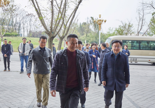 成都市成華區(qū)黨政“四大班子”領(lǐng)導(dǎo) 蒞臨賽英科技考察、調(diào)研
